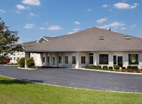 Baymont Inn & Suites - Dowagiac, MI