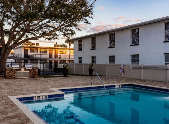 Lofts at Rivers Edge - Tampa, FL