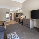 Home2 Suites by Hilton Calera - Hotels