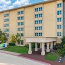 Holiday Inn Express Keith Ware Hall - Hotels