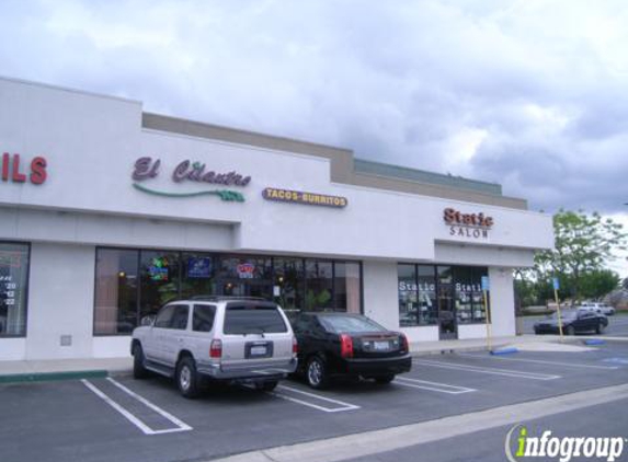 El Cilantro Restaurant - Long Beach, CA