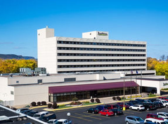 Radisson Hotel La Crosse - La Crosse, WI