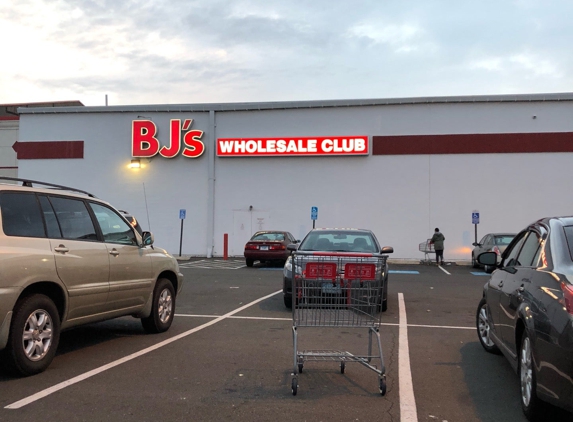 BJ's Wholesale Club - North Haven, CT