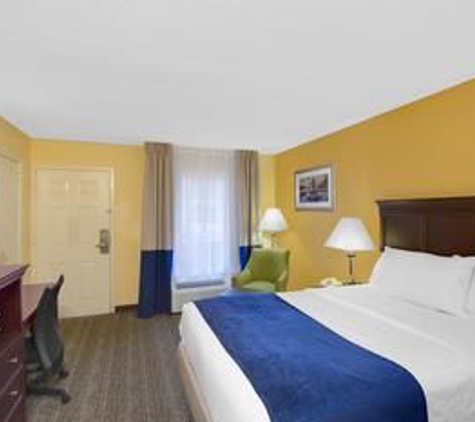 Days Inn Historic District - Charleston, SC