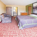 Super 8 by Wyndham Van Buren/Ft. Smith Area - Motels