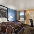 Super 8 by Wyndham Henryetta - Motels