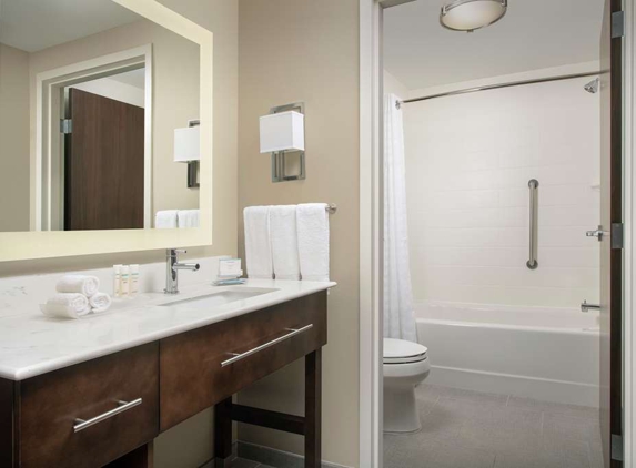 Homewood Suites by Hilton Austin Downtown - Austin, TX