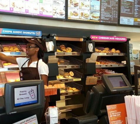 Dunkin' - Woodbridge, VA