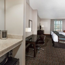 Wingate by Wyndham Sylvania/Toledo - Hotels