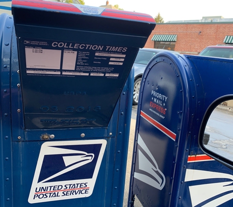 United States Postal Service - Parkville, MO
