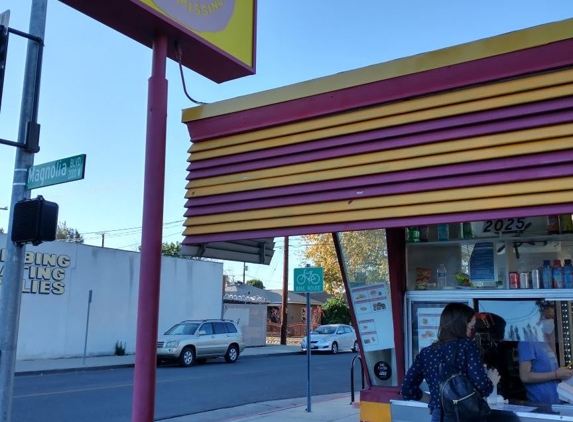 Donut Hut - Burbank, CA