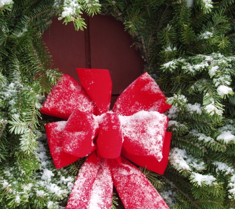 Three Rivers Wreath & Plant Company - Franklin, NH