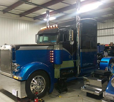 Db Kustom Trucks - Antioch, IL