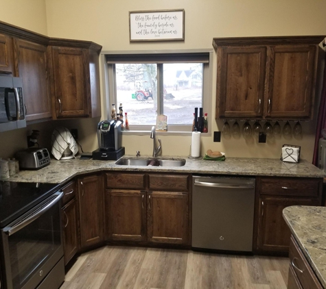 Billy Arth's Custom Cabinets - Slater, MO