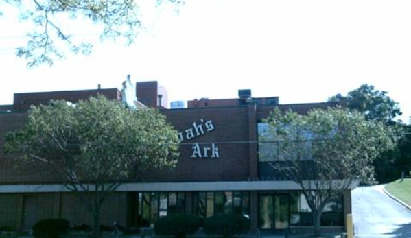 Noah's Ark Restaurant - Des Moines, IA