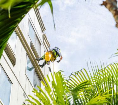 Precision Cleaning Inc - Naples, FL