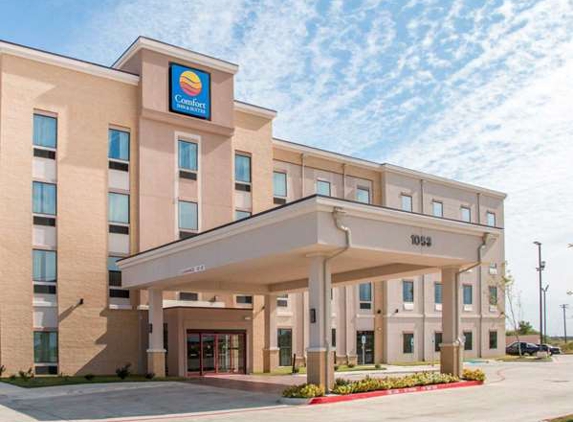 Comfort Inn & Suites - San Marcos, TX