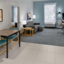Home2 Suites by Hilton La Crosse - Hotels