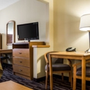 Quality Suites Near West Acres - Lodging