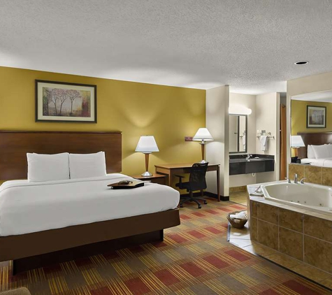 Best Western Lakewood Inn - Hebron, OH