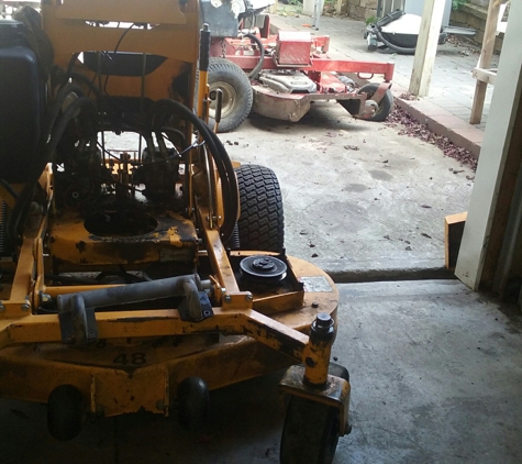 AM Small Engine & Lawn Mower Repair - Romeoville, IL