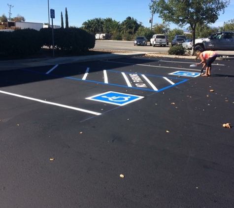 Ajs driveway maintenance - Anderson, CA