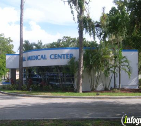 Animal Medical Center - Lauderhill, FL