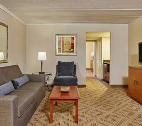 DoubleTree Suites by Hilton Hotel Philadelphia West - Plymouth Meeting, PA