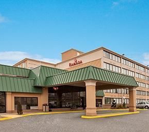 Ramada by Wyndham Rochelle Park Near Paramus - Rochelle Park, NJ