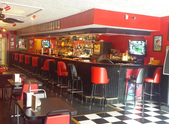 Newbe's Sports Bar & Grill - Norridge, IL