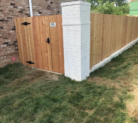 K and C Fence Company - Nashville, TN. 6 foot tall cedar privacy fence installed in Nashville Tennessee by K & C Fence Company. http://www.fencenashville.net