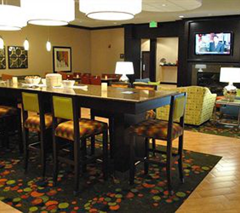 Hampton Inn Evansville Airport - Evansville, IN