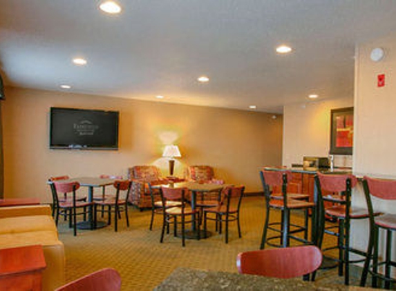 Fairfield Inn & Suites - Livonia, MI