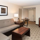 DoubleTree by Hilton Hotel & Suites Charleston Airport