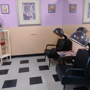 Micky's Hair Salon - Columbus, GA