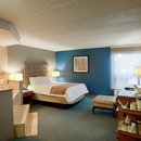 DoubleTree by Hilton Roseville Minneapolis - Hotels