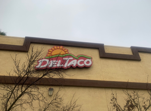 Del Taco - Redding, CA